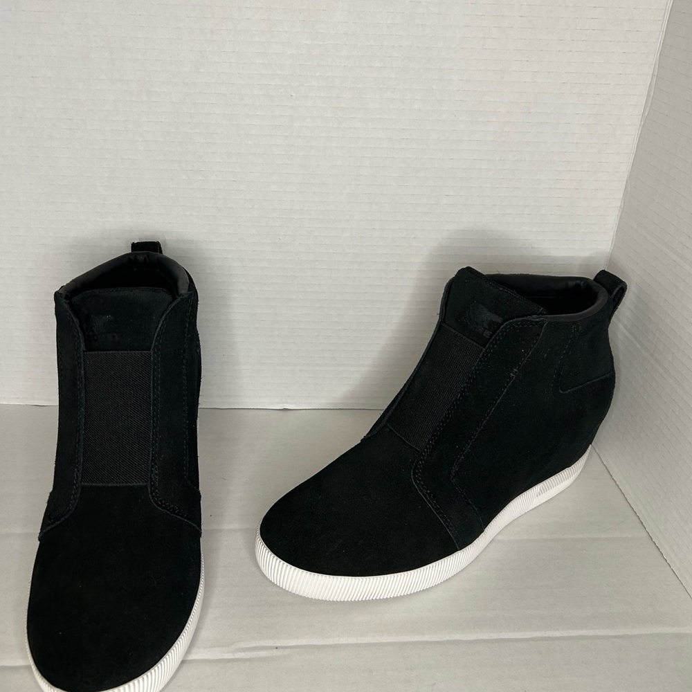 Sorel Out 'N About Wedge Sneakers Featuring A Waterproof Boot Women's Size 10